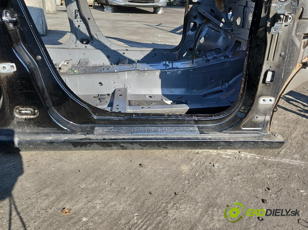 Renault Fluence 1.6 16V 114 hp manual 84 kW 1598 cm3 4- práh pravý  (Ostatní)