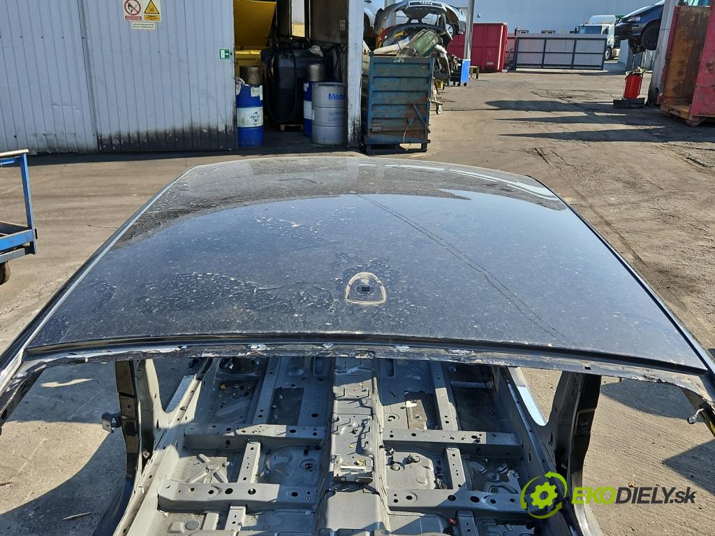 Renault Fluence 1.6 16V 114 hp manual 84 kW 1598 cm3 4- Strecha: