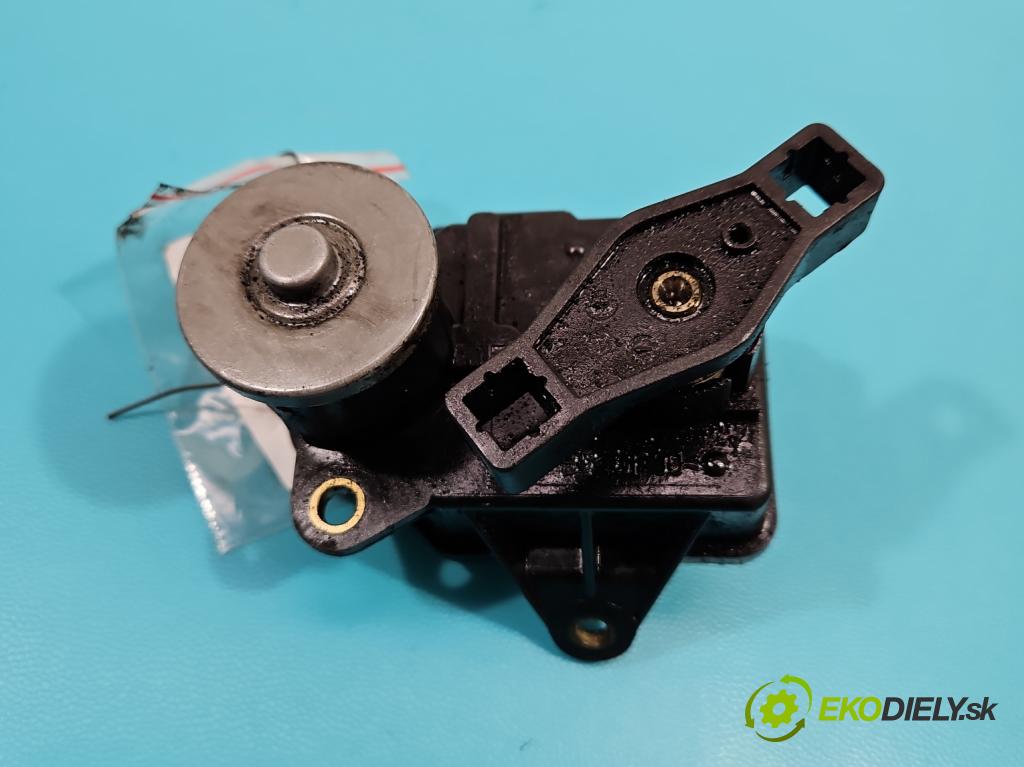 Mercedes E W212 2009-2016 3.0 cdi V6 (642890) 231 hp automatic 170 kW 2987 cm3 4- Ovladač: klapky: kolektora: A6421500594 (Ostatní)