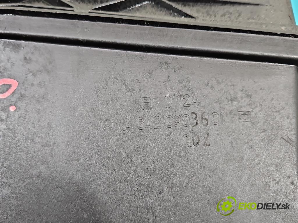 Mercedes E W212 2009-2016 3.0 cdi V6 (642890) 231 hp automatic 170 kW 2987 cm3 4- obal filtra vzduchu  (Kryty filtrů)