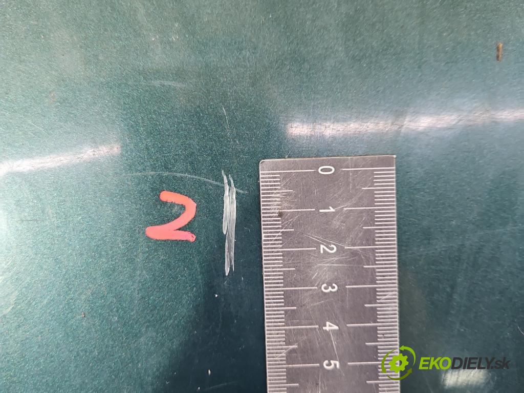 Toyota Avensis I T22 1997-2003 1.6 16V 110 hp manual 81 kW 1587 cm3 4- zadní kufrové dveře  (Zadní kapoty)