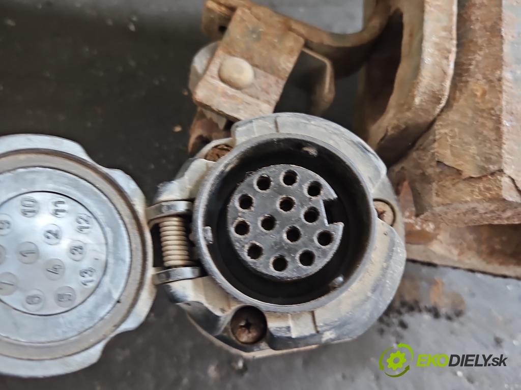 Bmw X5 E70 2006-2013 3.0d 235 hp automatic 173 kW 2993 cm3 5- oko tažné (Tažná zařízení)