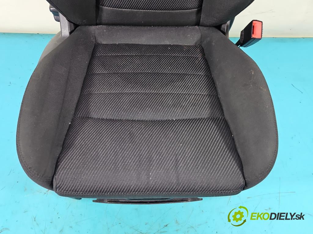 Ford Galaxy Mk2 2006-2015 2.0 16V 145 HP manual 107 kW 1999 cm3 5- Sedačka pravý  (Sedačky, sedadlá)