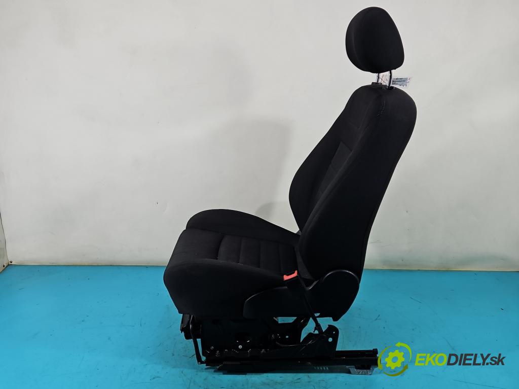 Ford Galaxy Mk2 2006-2015 2.0 16V 145 HP manual 107 kW 1999 cm3 5- Sedačka pravý  (Sedačky, sedadlá)