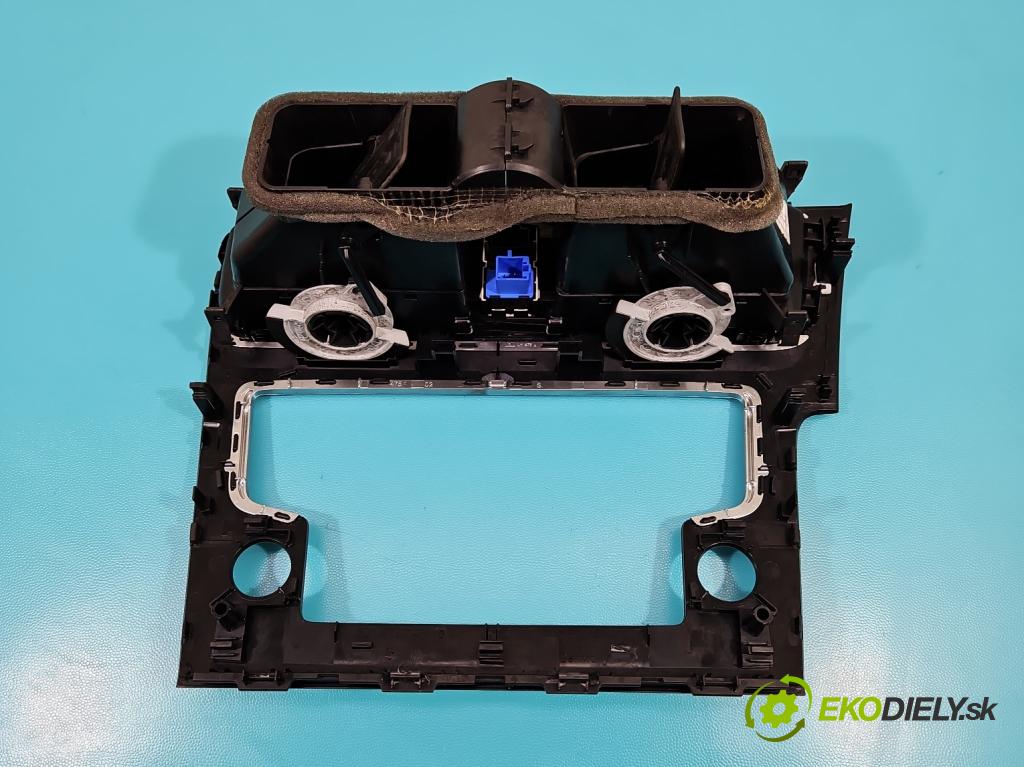 Vw Golf VII 2012-2020 1.6 tdi 105 HP automatic 77 kW 1598 cm3 5- Mřížka: kúrenia stredová 5G1819728AC (Mriežky kúrenia (fukáre))