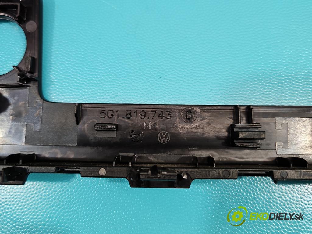 Vw Golf VII 2012-2020 1.6 tdi 105 HP automatic 77 kW 1598 cm3 5- Mřížka: kúrenia stredová 5G1819728AC (Mriežky kúrenia (fukáre))