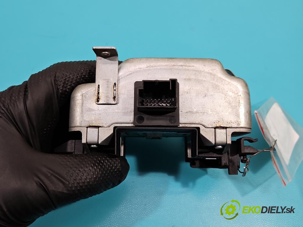 Vw Golf VII 2012-2020 1.6 tdi 105 HP automatic 77 kW 1598 cm3 5- Blokáda: řízení: 5Q0905861 (Ostatné)