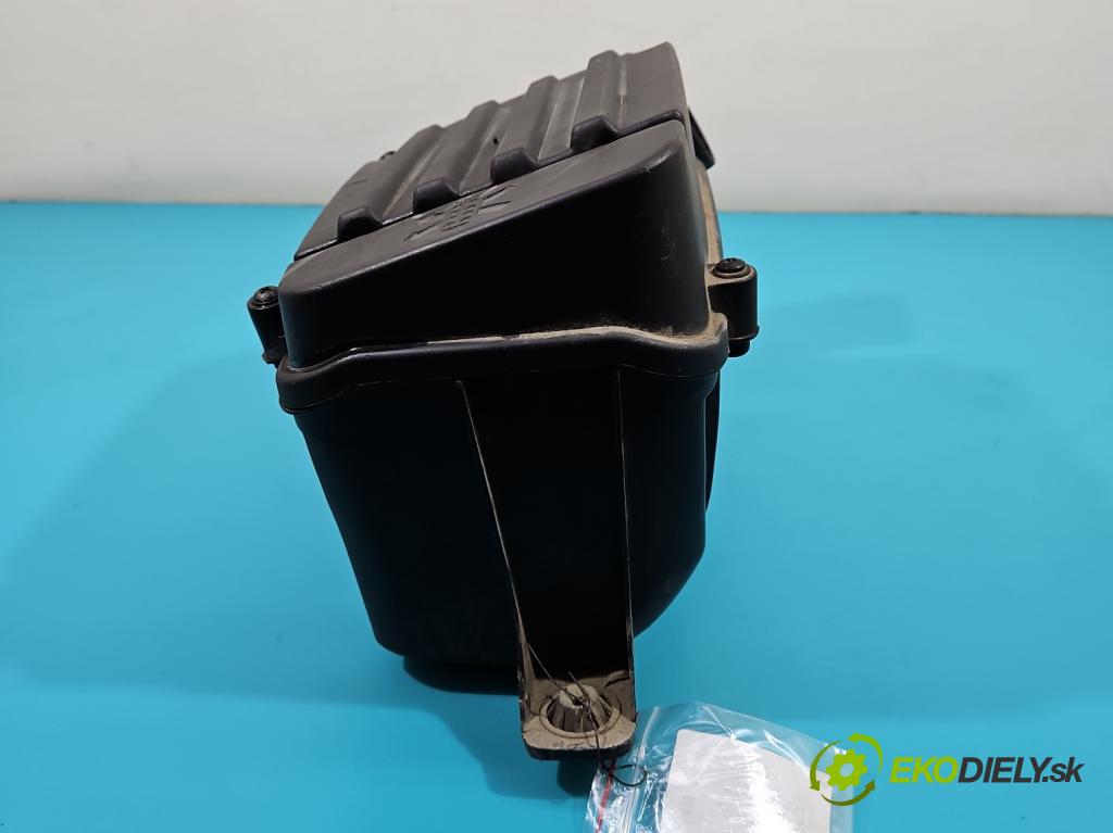 Audi A3 8P 2003-2012 1.6 SR 102 HP manual 75 kW 1595 cm3 3- obal filtra vzduchu 1K0129607A (Obaly filtrov vzduchu)