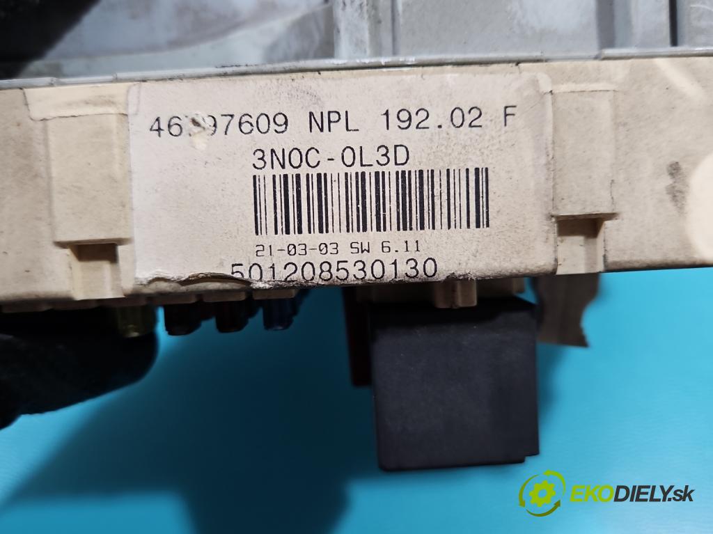 Fiat Stilo 1.9 jtd 116 hp manual 85 kW 1910 cm3 5- skříňka pojistková 46750594 (Pojistkové skříňky)