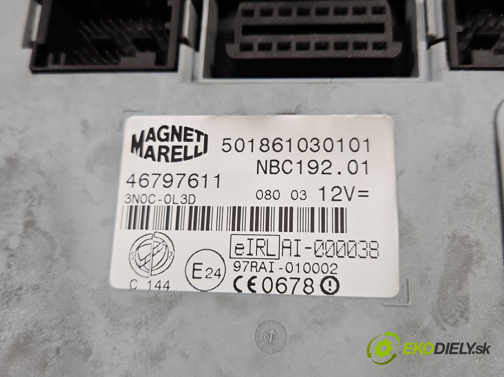 Fiat Stilo 1.9 jtd 116 hp manual 85 kW 1910 cm3 5- skříňka pojistková 46750594 (Pojistkové skříňky)