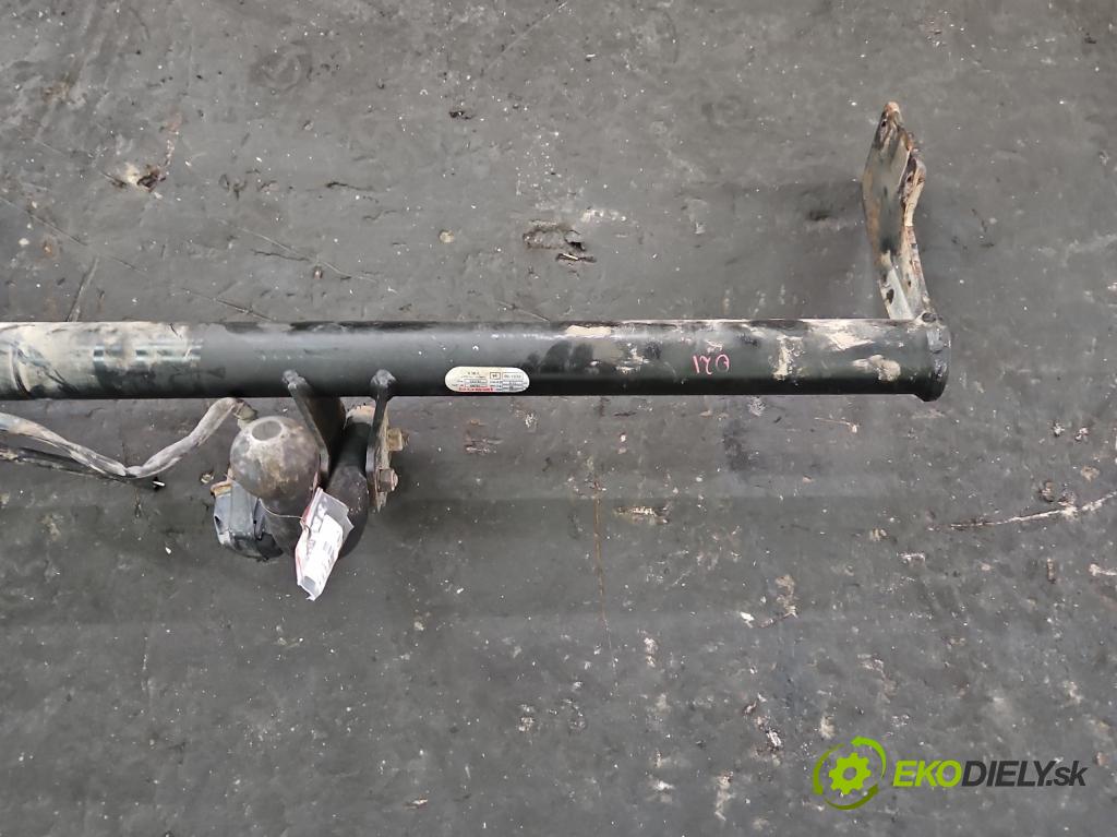 Mercedes A W168 1997-2004 1.7 cdi 95 hp manual 70 kW 1689 cm3 5- oko tažné  (Tažná zařízení)