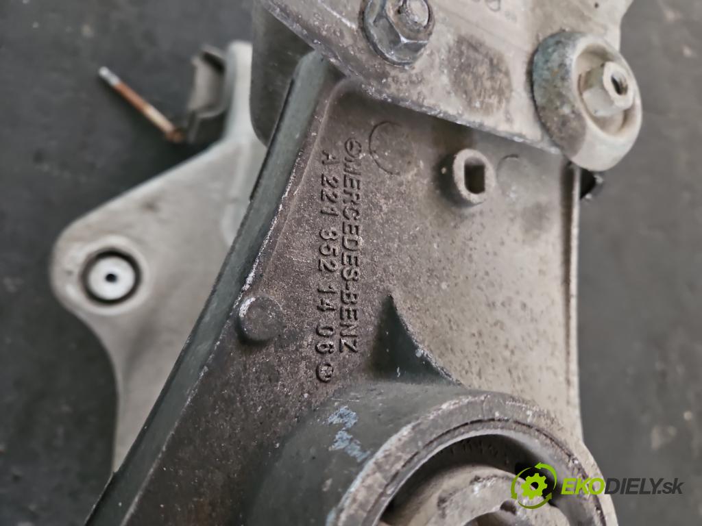 Mercedes S W221 2005-2013 3.0 CDI 235 hp automatic 173 kW 2987 cm3 4- zadní výztuha 2213503204 (Výztuhy zadní)