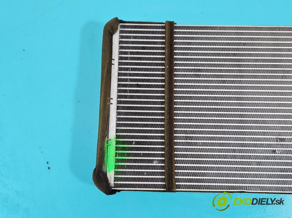 Mercedes S W221 2005-2013 3.0 CDI 235 hp automatic 173 kW 2987 cm3 4- radiátor 2218307960 (Radiátory topení)