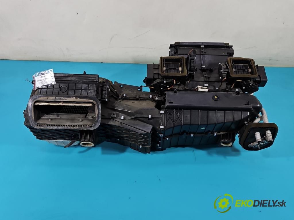 Mercedes S W221 2005-2013 3.0 CDI 235 hp automatic 173 kW 2987 cm3 4- radiátor 2218307960 (Radiátory topení)