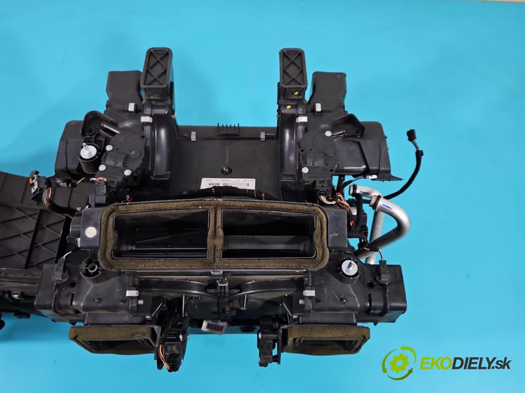 Mercedes S W221 2005-2013 3.0 CDI 235 hp automatic 173 kW 2987 cm3 4- radiátor 2218307960 (Radiátory topení)