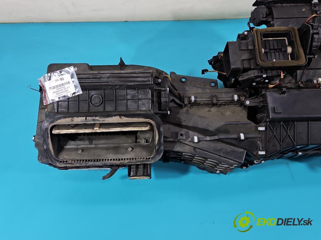 Mercedes S W221 2005-2013 3.0 CDI 235 hp automatic 173 kW 2987 cm3 4- radiátor 2218307960 (Radiátory topení)