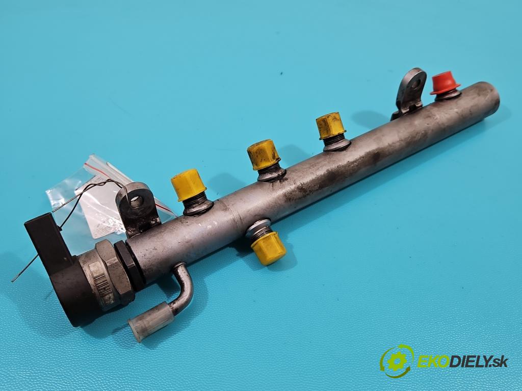 Mercedes S W221 2005-2013 3.0 CDI 235 HP automatic 173 kW 2987 cm3 4- lišta vstrekovacia A6420702495 (Vstrekovacie lišty)