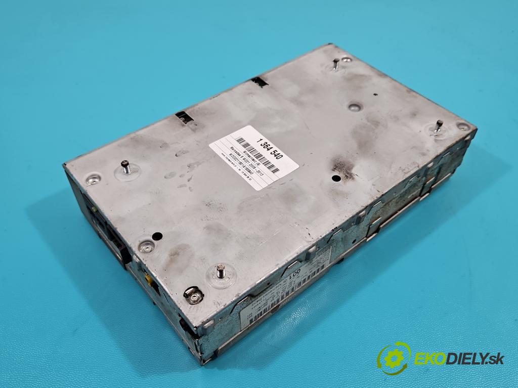 Mercedes S W221 2005-2013 3.0 CDI 235 HP automatic 173 kW 2987 cm3 4- Zesilovač: A2218208789 (Zosilňovače)