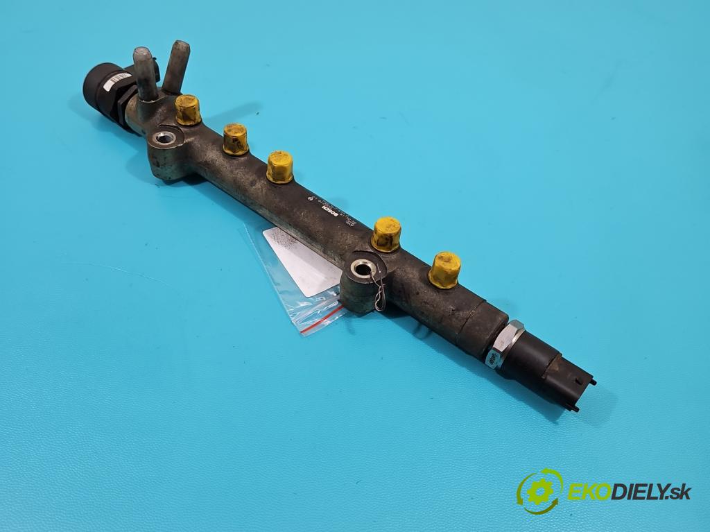 Toyota Yaris I 1999-2005 1.4 D4D 75 HP manual 55 kW 1364 cm3 5- lišta vstrekovacia  (Vstrekovacie lišty)