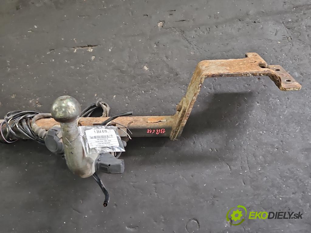 Toyota Yaris I 1999-2005 1.4 D4D 75 hp manual 55 kW 1364 cm3 5- oko tažné  (Tažná zařízení)