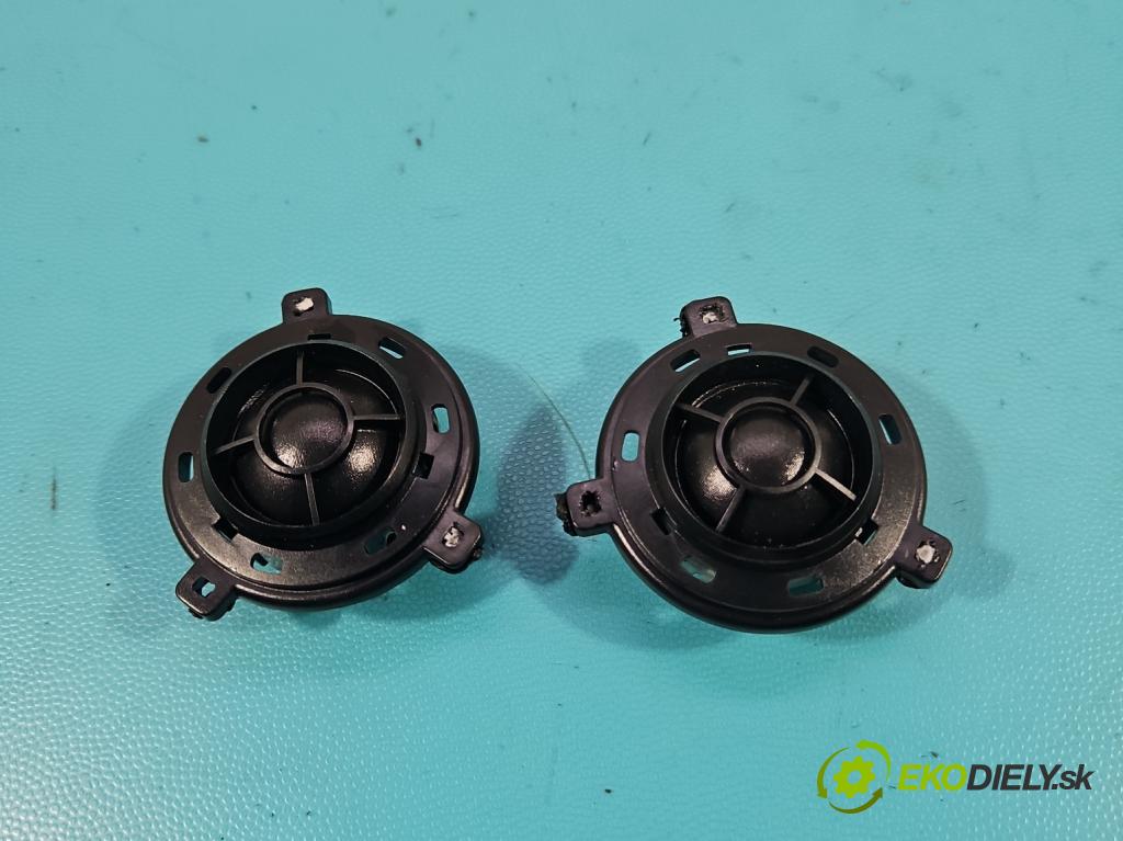 Vw Golf VII 2012-2020 1.6 tdi 105 HP automatic 77 kW 1598 cm3 5- reproduktory komplet 5G0035453G
