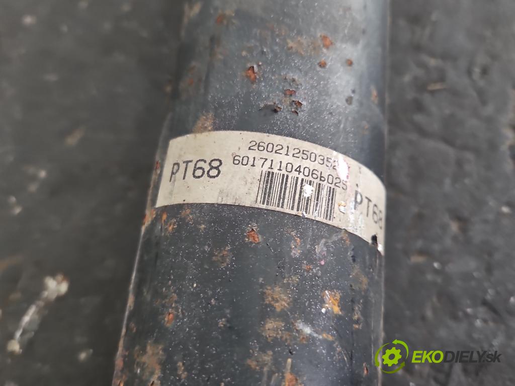 Lexus IS I 1998-2005 2.0 16V 155 HP manual 114 kW 1988 cm3 4- Hřídel:  (Kardaňové hriadele)