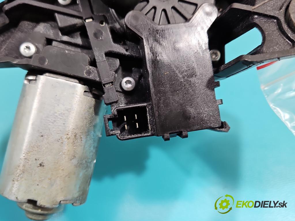 Toyota Yaris II 2005-2011 1.3 vvti 87 hp automatic 64 kW 1298 cm3 5- motor stěrače zadní 0390201825