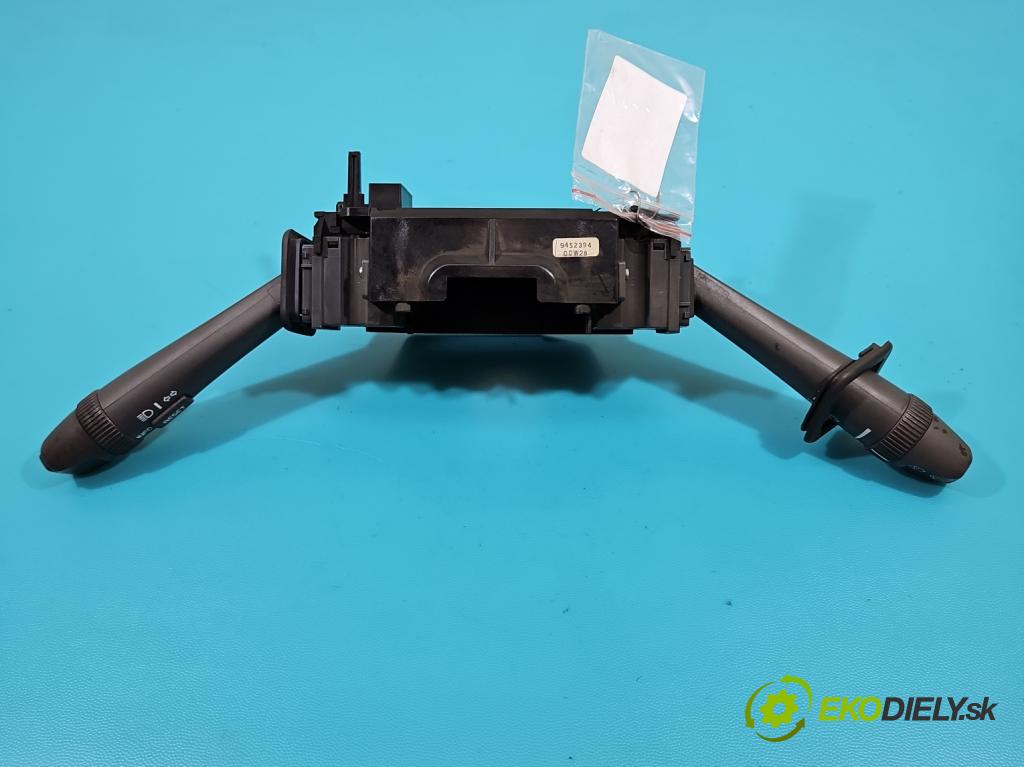 Volvo V70 II 1999-2007 2.4 170 hp automatic 125 kW 2435 cm3 5- Přepínač sdružený 31268578 (Páčky pod volantem)