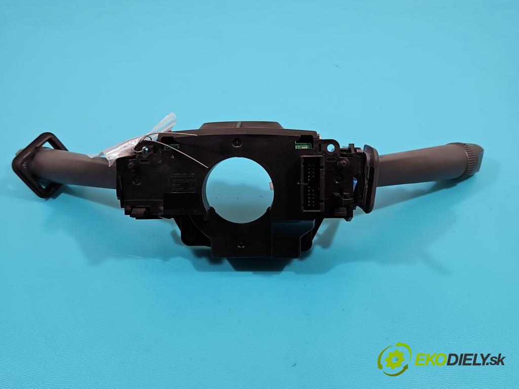 Volvo V70 II 1999-2007 2.4 170 hp automatic 125 kW 2435 cm3 5- Přepínač sdružený 31268578 (Páčky pod volantem)