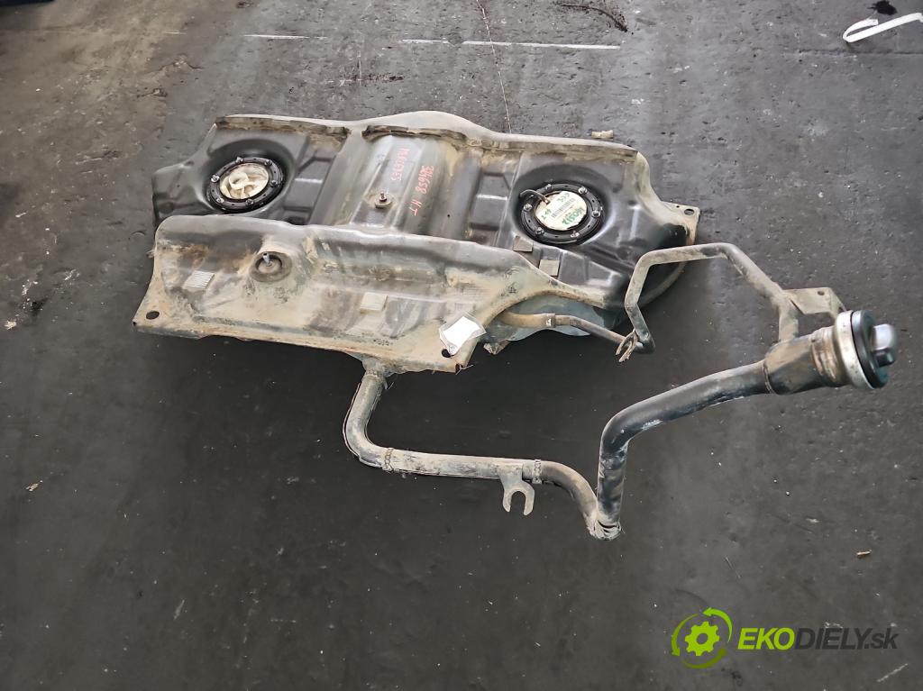 Mercedes S W221 2005-2013 3.0 CDI 235 hp automatic 173 kW 2987 cm3 4- Nádrž: paliva A2214705601 (Nádrže)