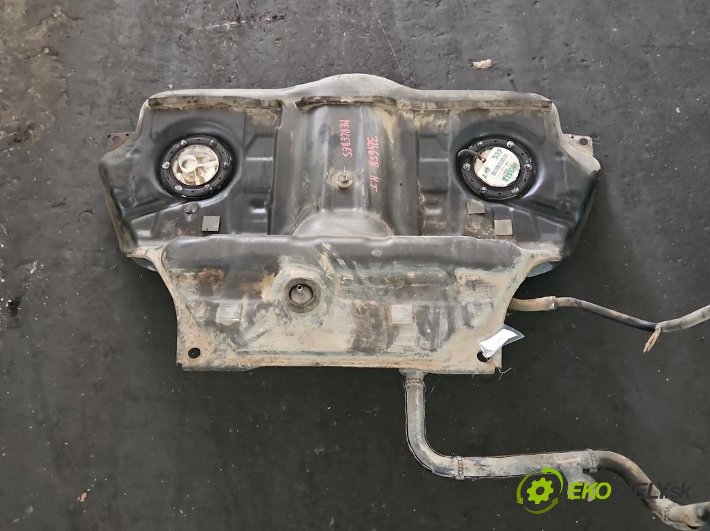 Mercedes S W221 2005-2013 3.0 CDI 235 hp automatic 173 kW 2987 cm3 4- Nádrž: paliva A2214705601 (Nádrže)