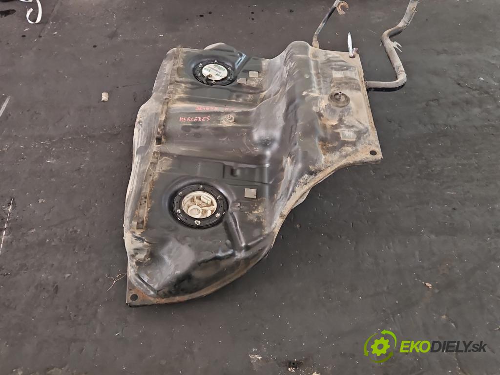 Mercedes S W221 2005-2013 3.0 CDI 235 hp automatic 173 kW 2987 cm3 4- Nádrž: paliva A2214705601 (Nádrže)
