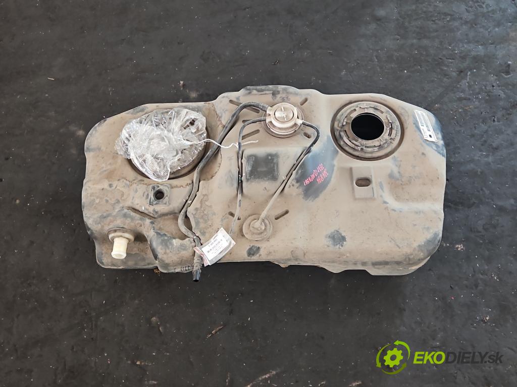 Jeep Compass I 2006-2016 2.4 16V 170 HP automatic 125 kW 2359 cm3 5- Nádrž: palivo P05147174AE (Nádrže)