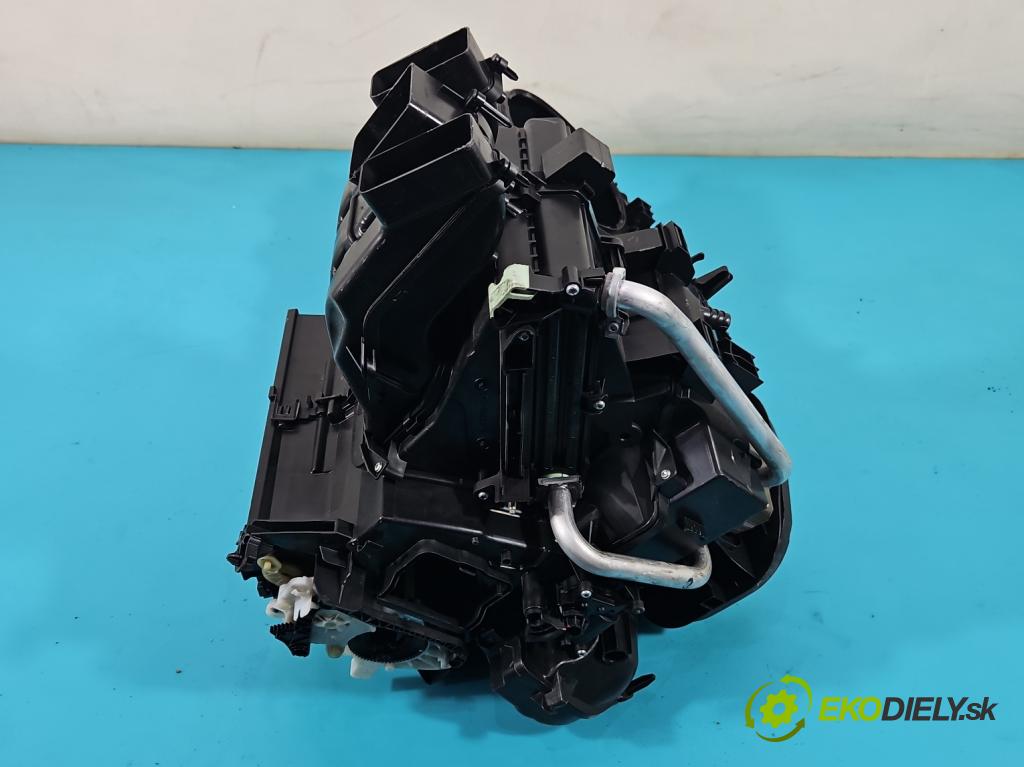 Vw Golf VII 2012-2020 1.6 tdi 105 hp automatic 77 kW 1598 cm3 5- radiátor  (Radiátory topení)