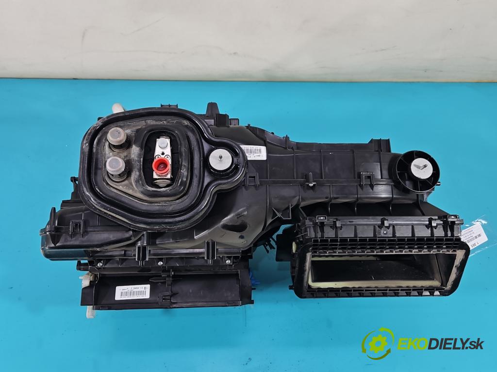 Vw Golf VII 2012-2020 1.6 tdi 105 hp automatic 77 kW 1598 cm3 5- radiátor  (Radiátory topení)