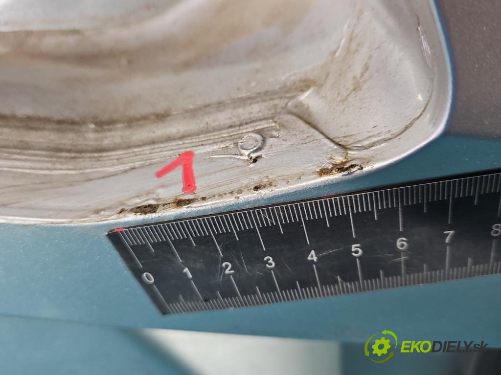 Vw Golf VII 2012-2020 1.6 tdi 105 hp automatic 77 kW 1598 cm3 5- zadní kufrové dveře  (Zadní kapoty)