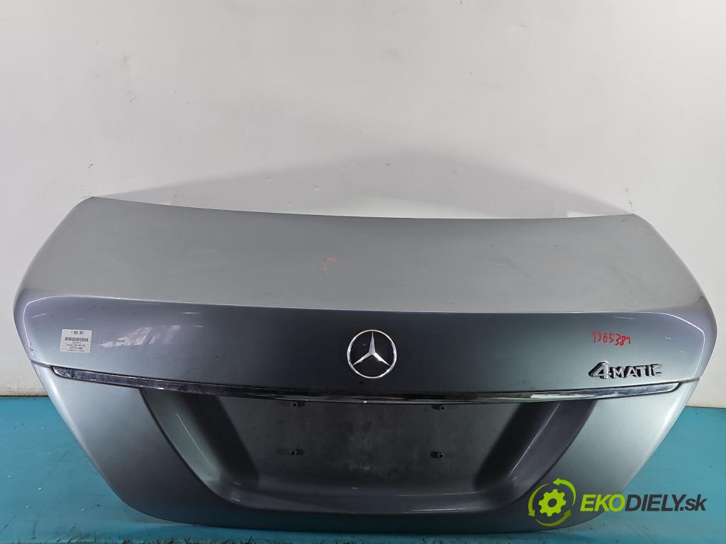Mercedes S W221 2005-2013 3.0 CDI 235 hp automatic 173 kW 2987 cm3 4- zadní kufrové dveře  (Zadní kapoty)