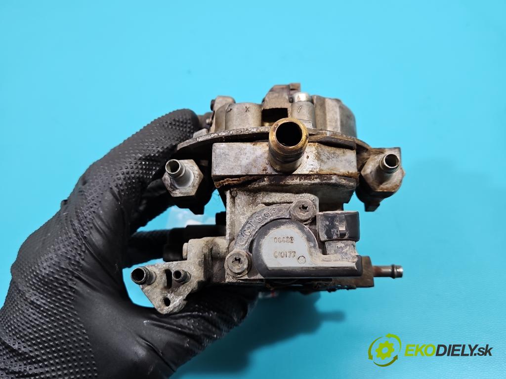 Opel Corsa B 1993-1999 1.4 60 HP manual 44 kW 1389 cm3 3- vstrekovač  (Karburátory)