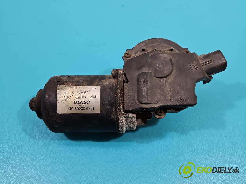 Mitsubishi Colt Z30 VI 2004-2012 1.3 16V 95 hp manual 70 kW 1300 cm3 5- motor stěračů přední 8250A153