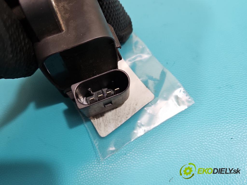 Mercedes GLA X156 2013-2019 1.6 T 156 HP automatic 115 kW 1595 cm3 5- cievka zapaľovacia A2709060500 (Zapaľovacie cievky, moduly)