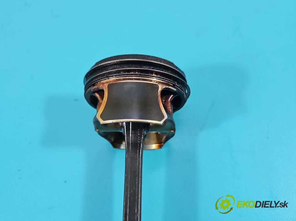 Mercedes GLA X156 2013-2019 1.6 T 156 HP automatic 115 kW 1595 cm3 5- piest 270910 (Piest)