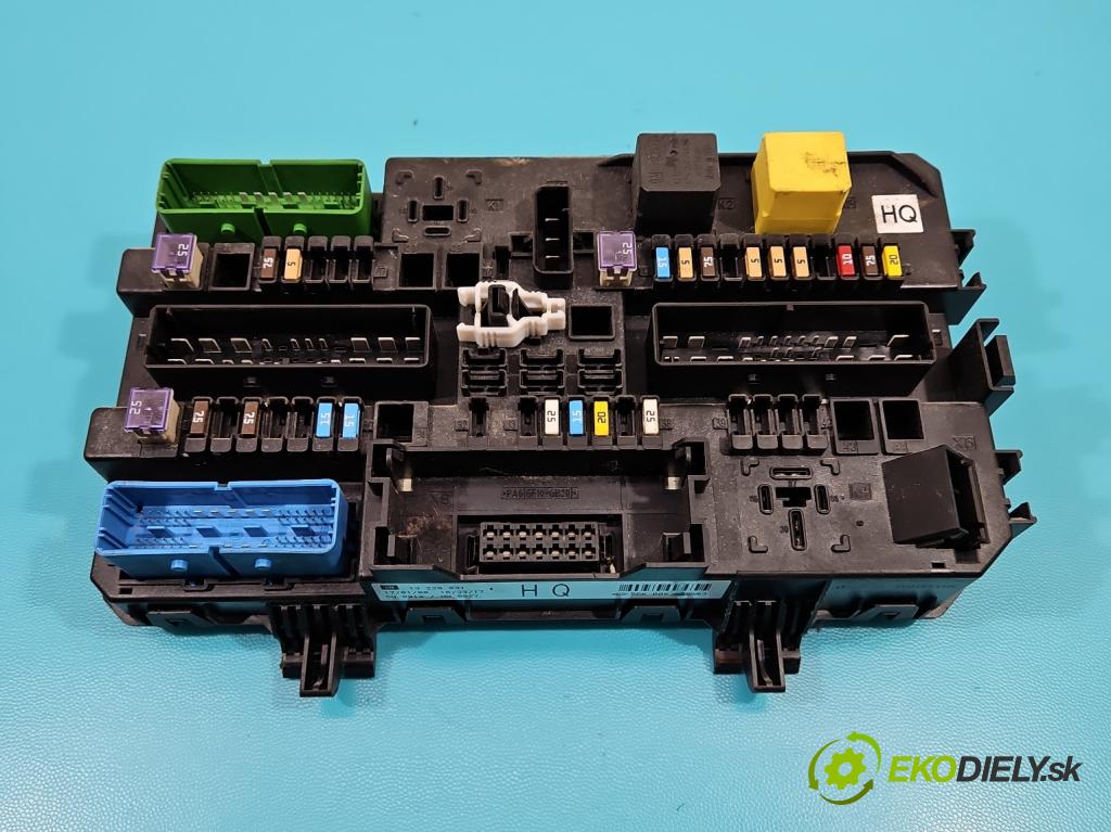 Opel Zafira B 2005-2014 1.9 cdti 150 hp manual 110 kW 1910 cm3 5- skříňka pojistková 13220831 (Pojistkové skříňky)