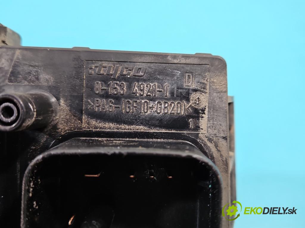 Opel Zafira B 2005-2014 1.9 cdti 150 hp manual 110 kW 1910 cm3 5- skříňka pojistková 13268306 (Pojistkové skříňky)