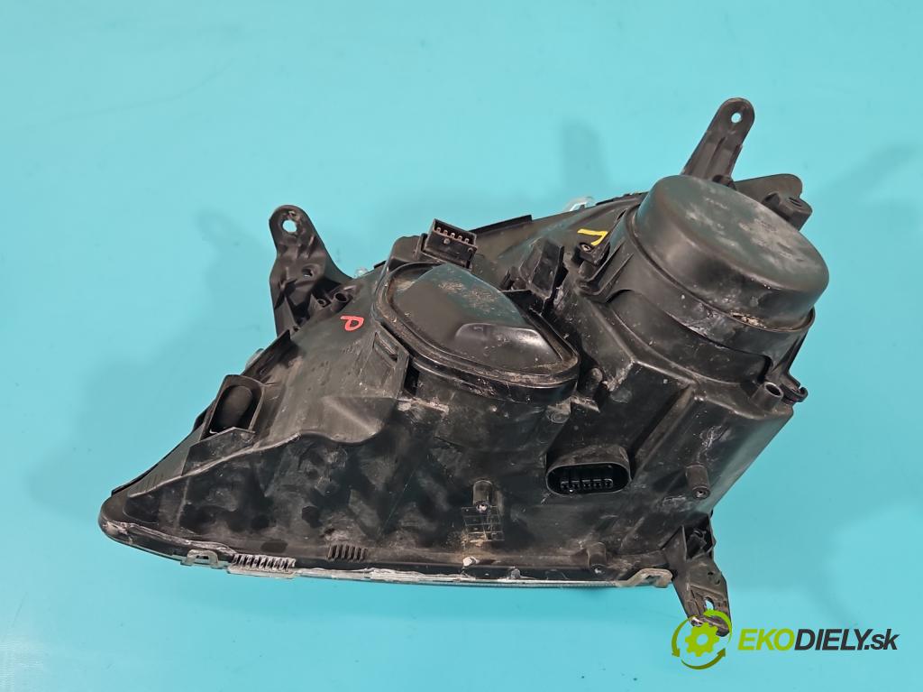 Opel Vectra C 2002-2008 3.0 cdti V6 177 HP manual 130 kW 2959 cm3 5- Reflektor: pravý  (Pravé)