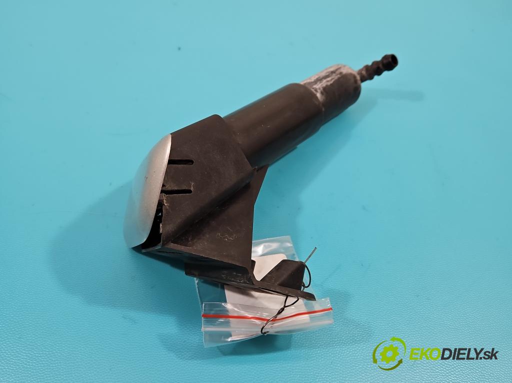 Toyota Avensis III T27 2009-2018 2.0 D4D 126 HP manual 93 kW 1998 cm3 5- ostrekovač reflektor: ľavý 85208-05030 (Motorček ostrekovačov)