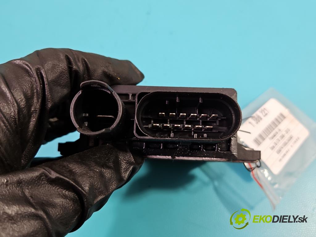 Bmw X5 E70 2006-2013 3.0d 235 HP automatic 173 kW 2993 cm3 5- Relé: 0522140701 (Relé)