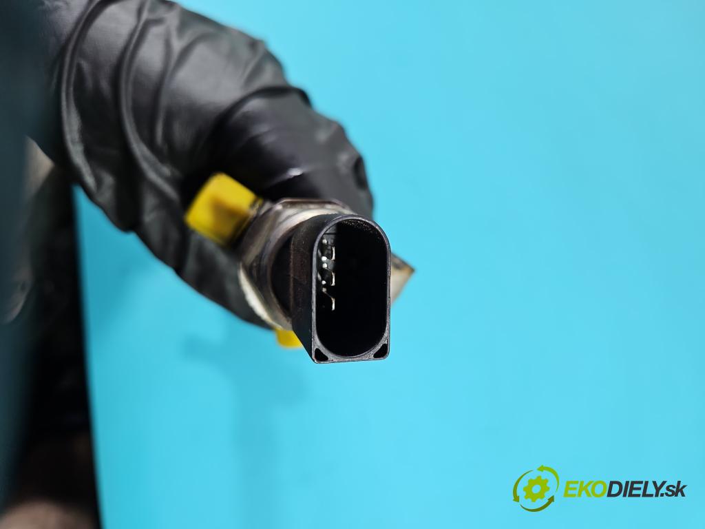 Vw Golf VII 2012-2020 1.6 tdi 105 HP automatic 77 kW 1598 cm3 5- lišta vstrekovacia 04L089B (Vstrekovacie lišty)