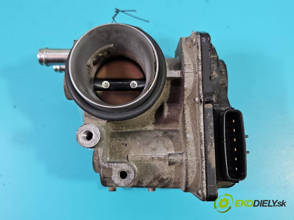 Toyota Yaris II 2005-2011 1.3 vvti 87 HP automatic 64 kW 1298 cm3 5- klapka 22030-23010 (Škrtiace klapky)