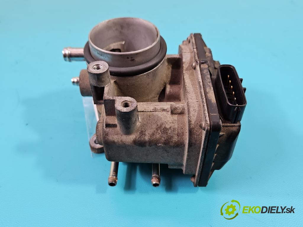 Toyota Yaris II 2005-2011 1.3 vvti 87 HP automatic 64 kW 1298 cm3 5- klapka 22030-23010 (Škrtiace klapky)