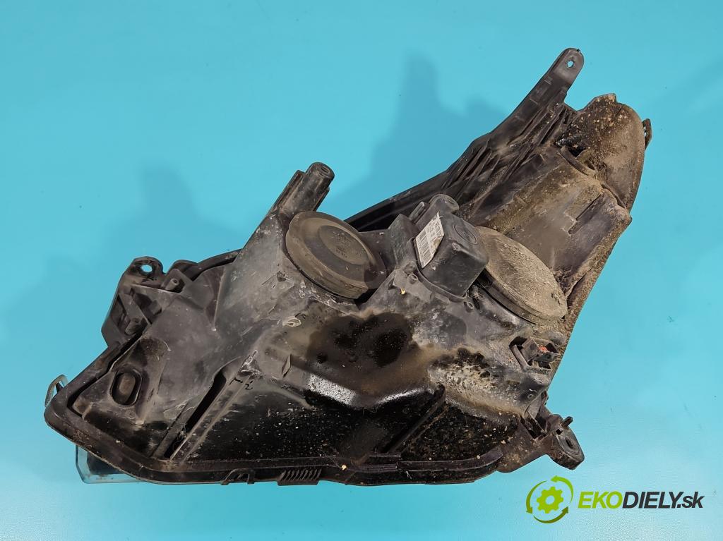 Opel Astra III 2004-2014 1.6 16V 105 HP manual 77 kW 1598 cm3 3- Reflektor: pravý  (Pravé)